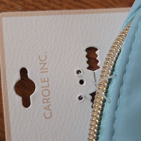 Travel Case for Jewelry and Headphones - Picture 3 of 5